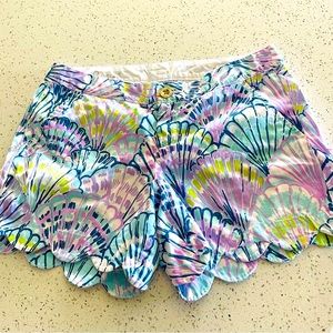 Adorable Scalloped Lilly Pulitzer shorts